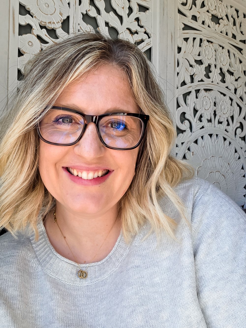 Portrait of Jillian Villaviray, founder of The Author Imprint Studio